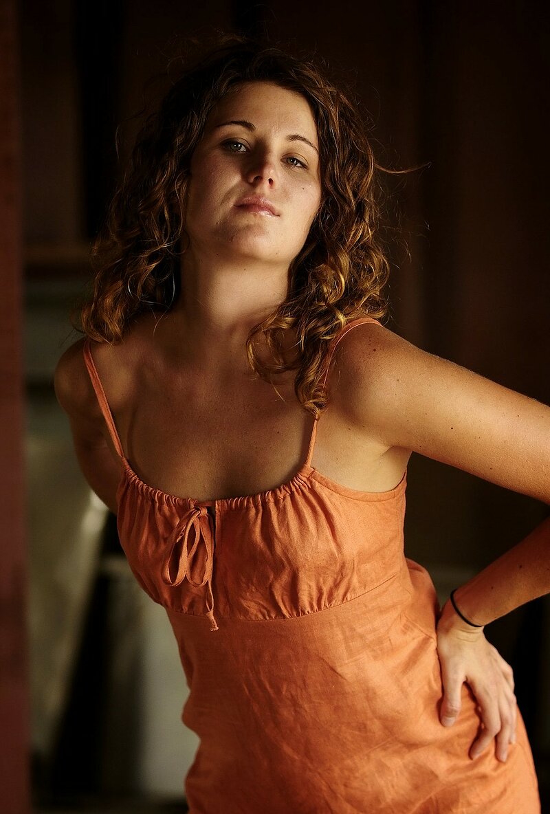 Еленка, 22 года, 5 размер груди